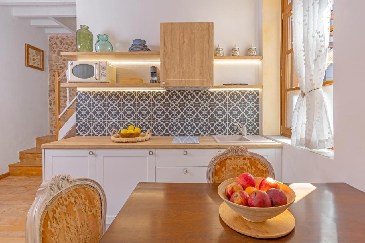 Sala Historical Luxury Suites Rhodes City Buitenkant foto