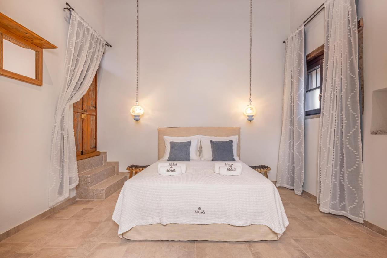 Sala Historical Luxury Suites Rhodes City Buitenkant foto