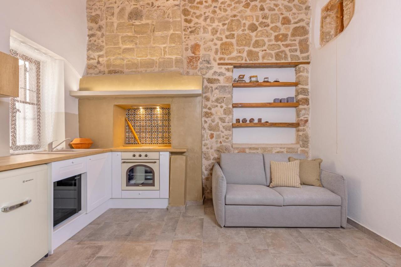 Sala Historical Luxury Suites Rhodes City Buitenkant foto