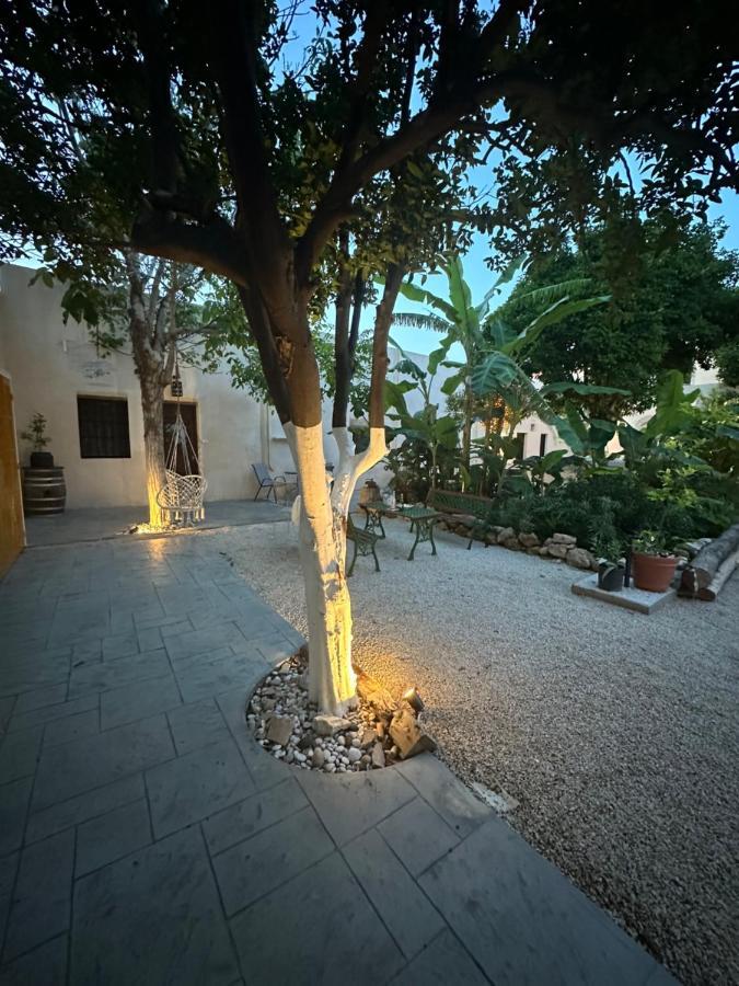 Sala Historical Luxury Suites Rhodes City Buitenkant foto