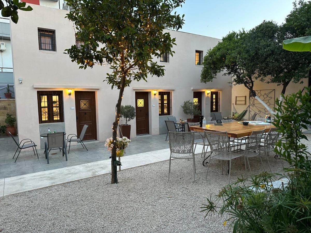 Sala Historical Luxury Suites Rhodes City Buitenkant foto